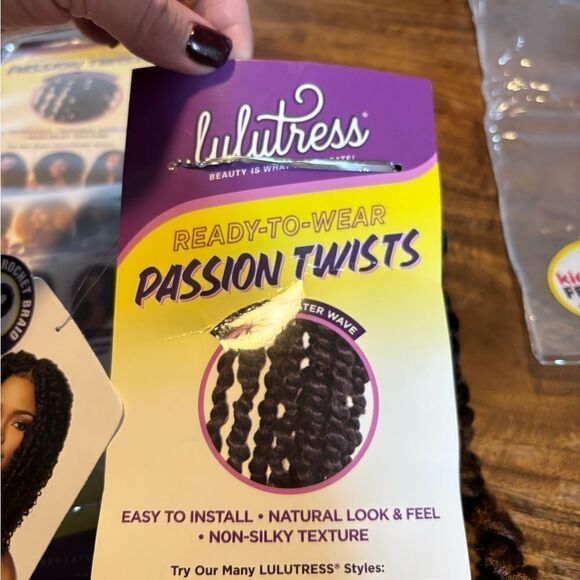 Sensationnel Crochet Braids Lulutress Passion Twist 12" (3-PACK, T1B/30) - Picture 8 of 9